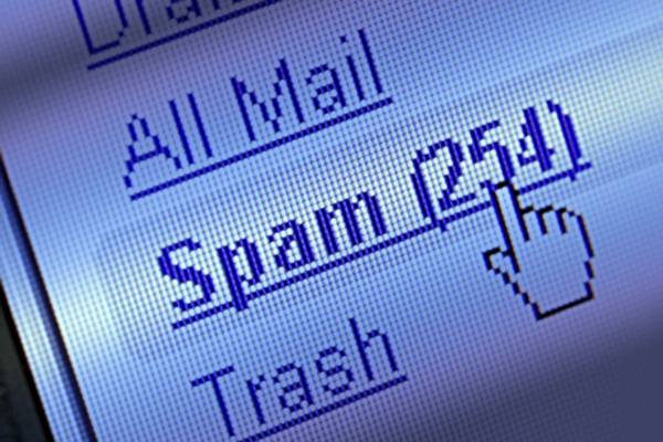Στα μέσα κοινωνικής δικτύωσης «μετακομίζουν» τα spam