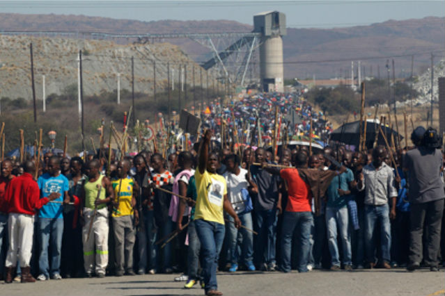 Στους 181 οι νεκροί κατά τη διάρκεια απεργιών στη Νότιο Αφρική