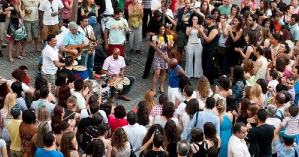 Οι «Δρόμοι της Κούβας» οδηγούν στο Γυάλινο Μουσικό Θέατρο