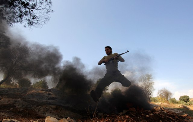 Παύση πυρός δέχονται στη Συρία οι αντάρτες
