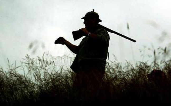 Μάχη για να κρατηθεί στη ζωή δίνει 40χρονος κυνηγός