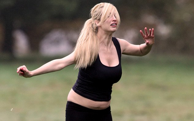 «Λιώνει» στη γυμναστική η Chantelle Houghton