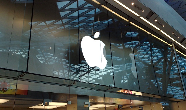 Επεκτείνεται το δίκτυο των Apple Stores