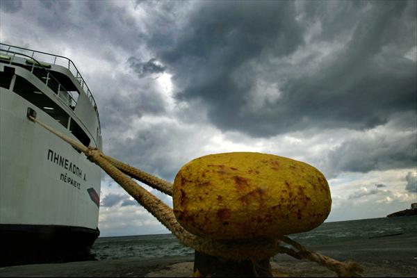 Παρατείνεται η απεργία των ναυτεργατών της Κέρκυρας