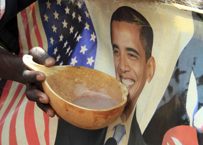 Τρελοί πανηγυρισμοί για τον Ομπάμα στην Κένυα!