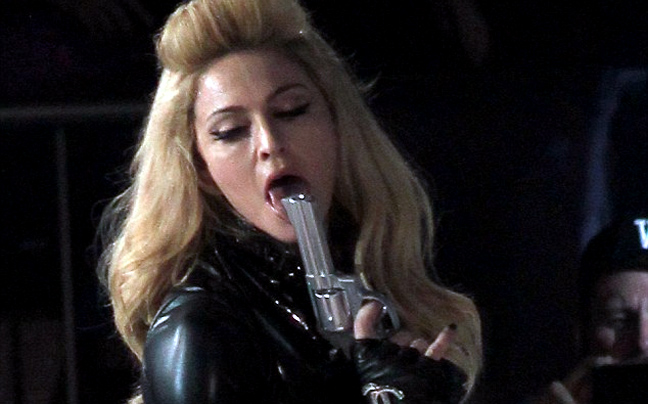 Η Madonna παίζει καλά το παιχνίδι των προκλήσεων