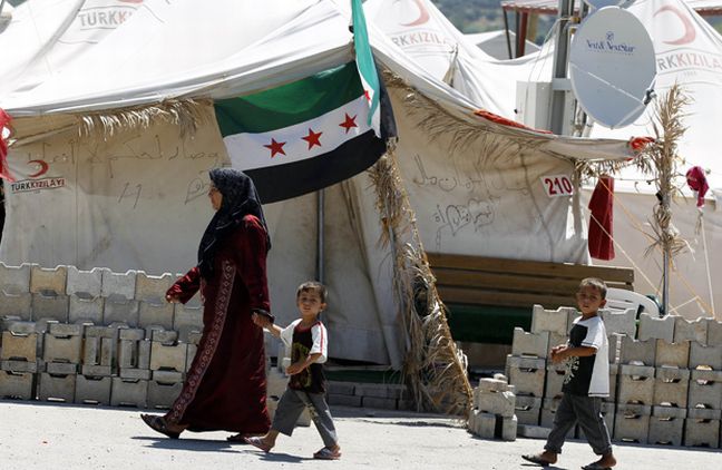 O ΟΗΕ καταγγέλλει τη χρήση όλμων κατά των σύρων προσφύγων