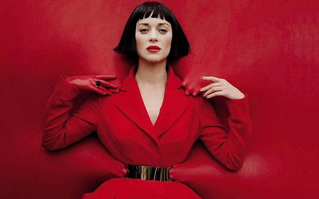 Σε εορταστικό πνεύμα η Marion Cotillard