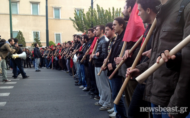 Αποκλεισμένη η περιοχή γύρω από το Πολυτεχνείο και το Σύνταγμα