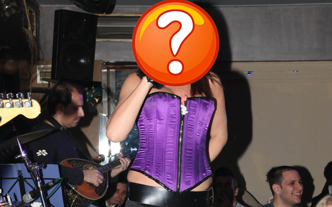 Τραγουδίστρια άφησε τις πίστες και φυτεύει αμπέλια