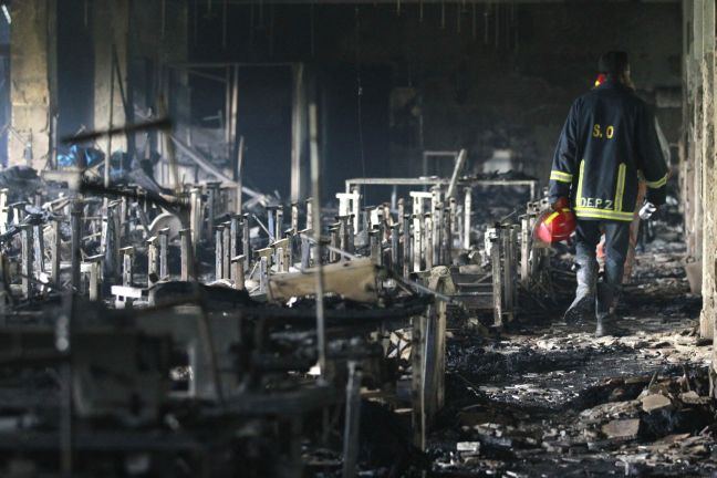 Δεκατρείς νεκροί από πυρκαγιά στο Μπαχρέιν