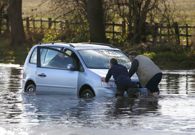 Πλημμύρες πλήττουν τη βόρεια Αγγλία
