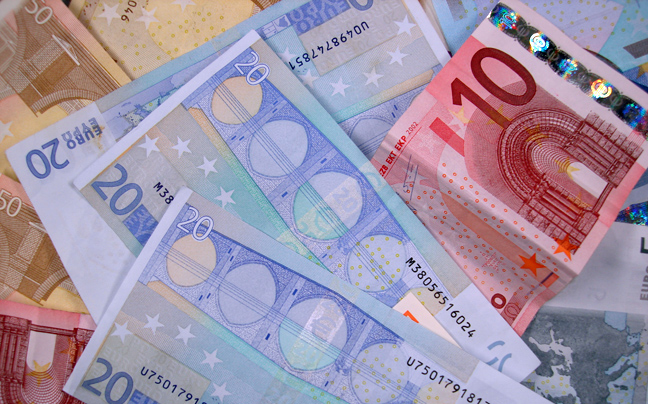 Βοήθημα 300 ευρώ για γονείς με χαμηλά εισοδήματα