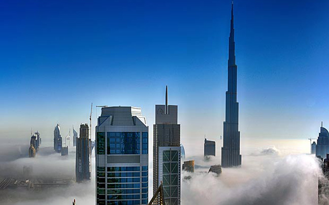 Όταν η ομίχλη σκεπάζει τους ουρανοξύστες του Ντουμπάι