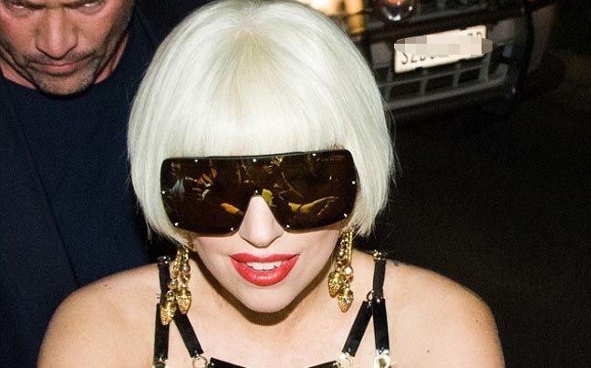 Η Lady Gaga… ρόμποκοπ