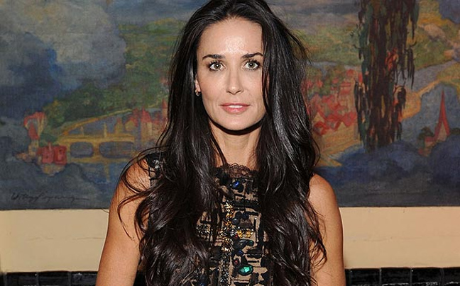 Με νέο toyboy η Demi Moore