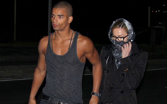 Η Madonna με… μπούργκα