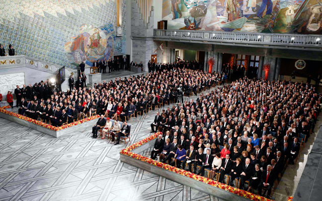 Είκοσι Ευρωπαίοι ηγέτες παραλαμβάνουν το Νόμπελ Ειρήνης