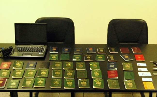 Χιλιάδες μη συμπληρωμένα διαβατήρια διαθέτει το ISIS