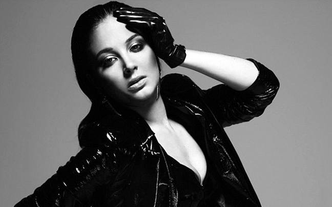 «Μαύρη χήρα» η Tulisa Contostavlos