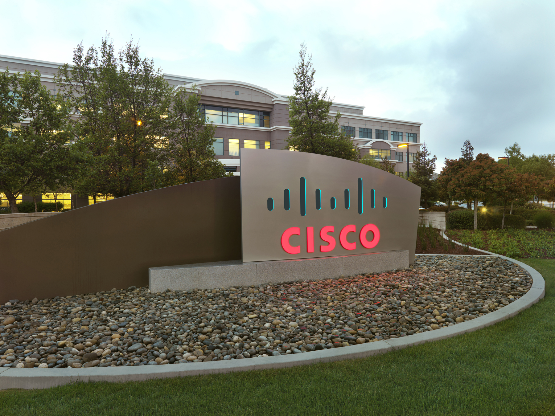 Η Cisco πουλάει τη Linksys