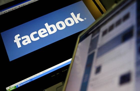 Συνελήφθη για υποκίνηση τρομοκρατίας μέσω Facebook