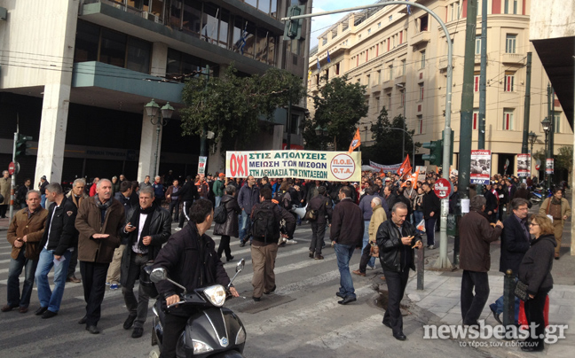 Σε εξέλιξη η πορεία των ΓΣΕΕ &#8211; ΑΔΕΔΥ