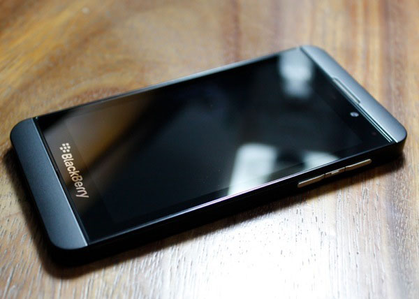 Αισιοδοξία για τις πωλήσεις του BlackBerry Z10