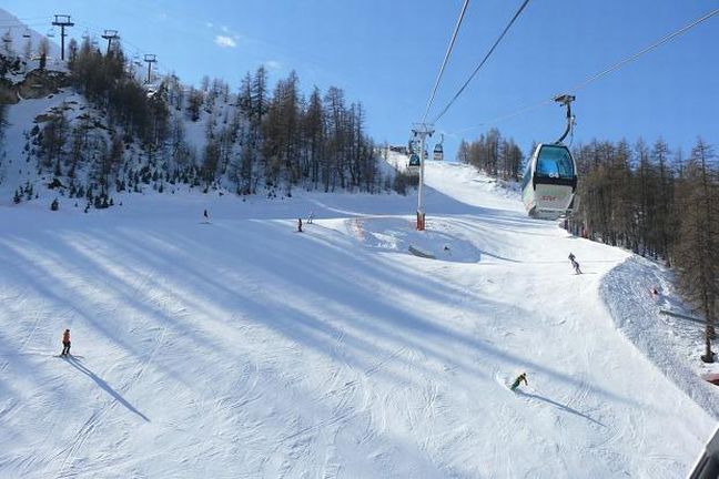 Εννιάχρονος σκιέρ έπεσε από το σκι λιφτ στις γαλλικές Άλπεις