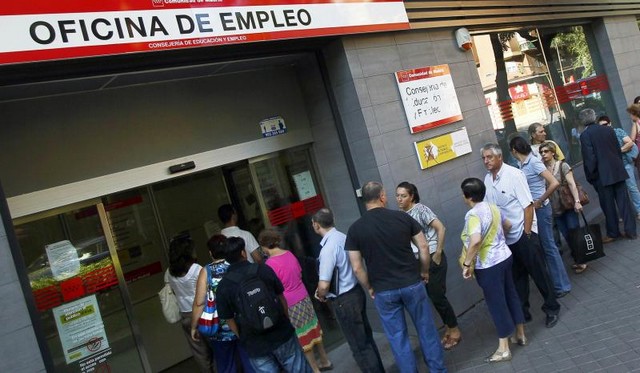 Η Μαδρίτη παρέτεινε την χορήγηση του βοηθήματος στους μακροχρόνια ανέργους
