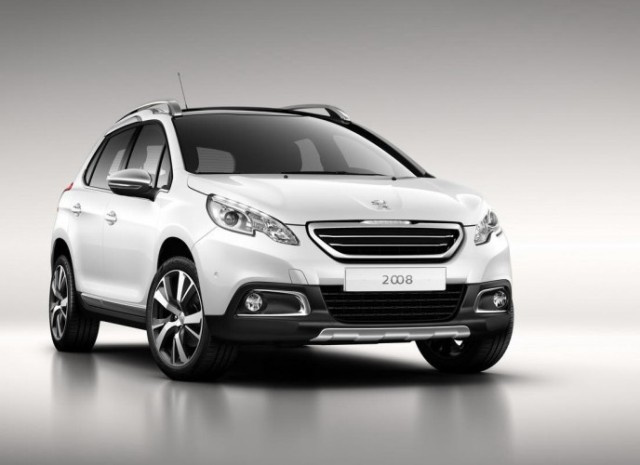 Οι πρώτες φωτογραφίες του νέου Peugeot 2008