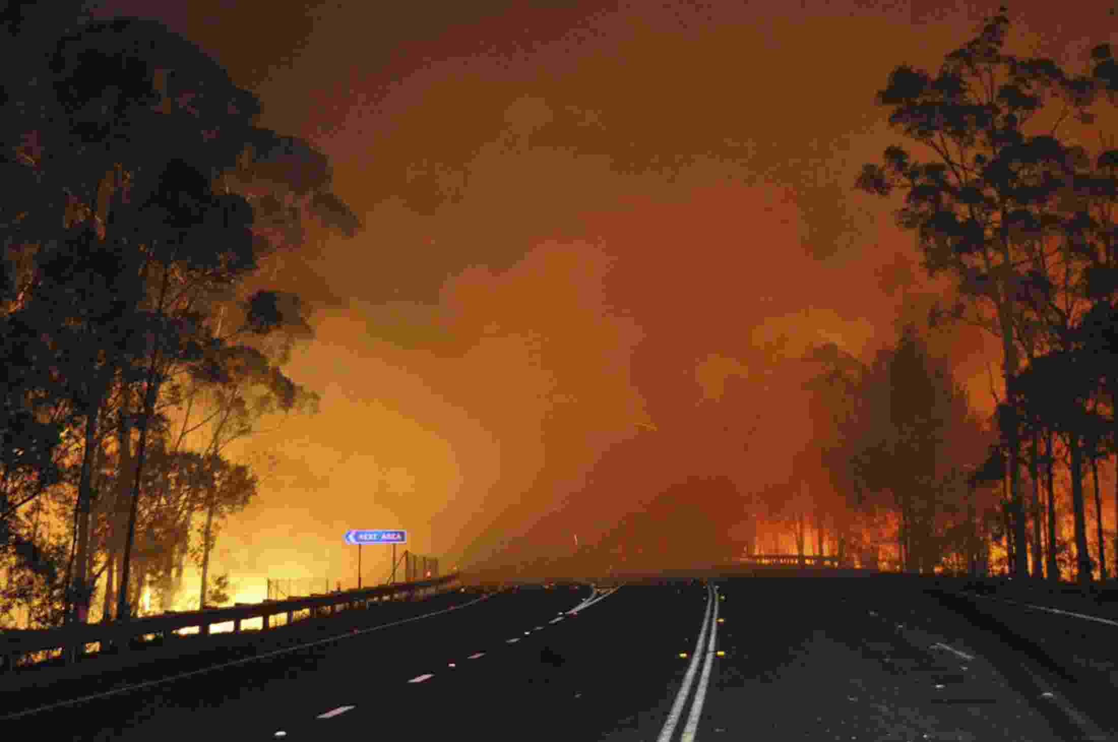 Σαρώνουν τη νοτιοανατολική Αυστραλία οι πυρκαγιές