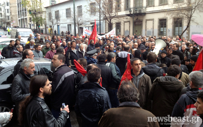 Έφυγαν από το υπ. Εργασίας οι οικοδόμοι