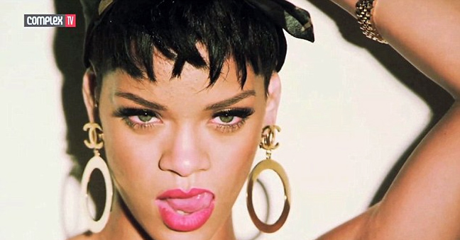 Στα παρασκήνια της φωτογράφισης της Rihanna