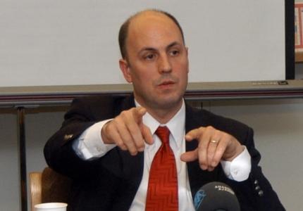 Διευκρινίσεις από την τουρκική πρεσβεία για τις δηλώσεις Ουράς για τους «8»
