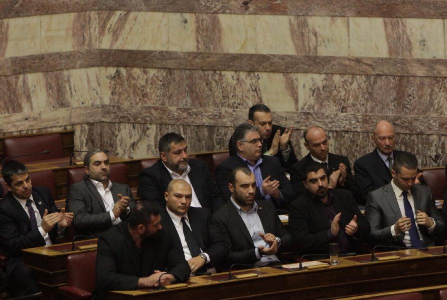 «Ενιαίος φόρος ακινήτων και απολύσεις τα ύστατα μέτρα της κλεπτοκρατίας»