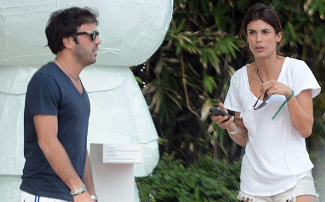 Η Elisabetta Canalis λάτρης των «καυτών» σορτς