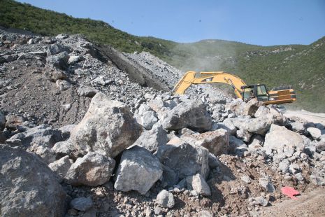 Σε δίκη πέντε άτομα για δρόμο «φάντασμα» στην Ημαθία