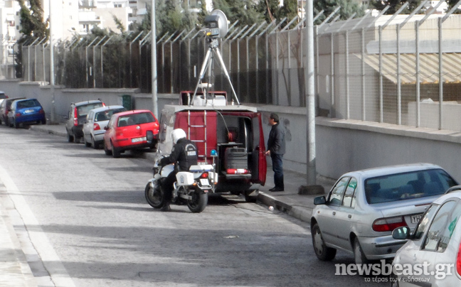 «Ταμπουρωμένοι» στο αμαξοστάσιο οι εργαζόμενοι