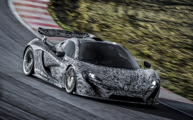 Η νέα McLaren P1 τα δίνει όλα στην πίστα