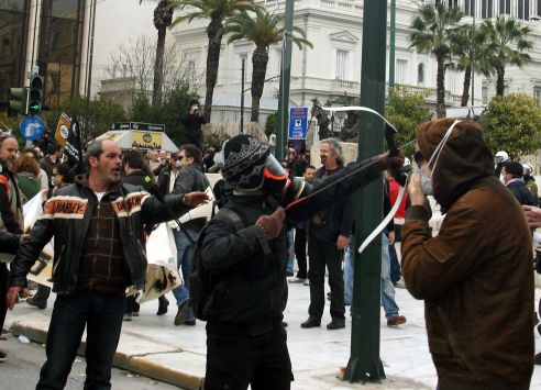 Μία «Μικρή διήγηση μιας ιστορίας παρανομίας&#8230;»