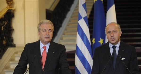 Για Κυπριακό, Τουρκία και Συρία συζήτησαν Αβραμόπουλος-Κέρι