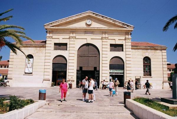 Δημοτική αγορά… ετών 100