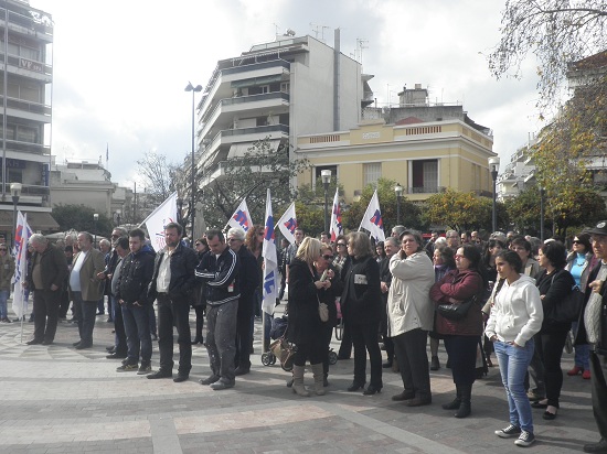 Συγκέντρωση αλληλεγγύης του ΠΑΜΕ για τους ναυτεργάτες