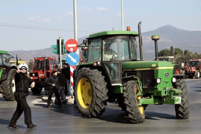 Πανελλαδική συνδιάσκεψη των αγροτών στη Λάρισα