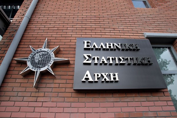 ΕΛΣΤΑΤ: Πάνω από 210.000 επιχειρήσεις σε αναστολή λειτουργίας τον Μάρτιο 2020