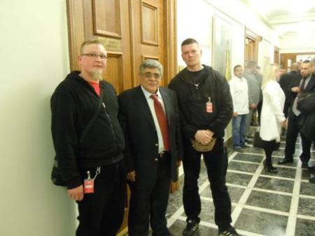 Ποιοι είναι οι νεοναζί που συνάντησαν τον Μιχαλολιάκο μέσα στη Βουλή