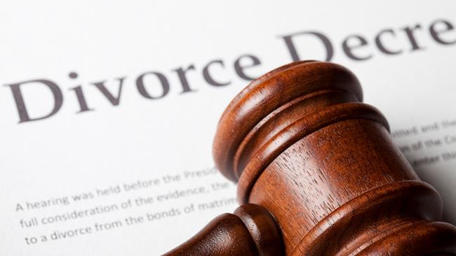 Δικηγόρος στο Μίσιγκαν προσφέρει δωρεάν διαζύγιο
