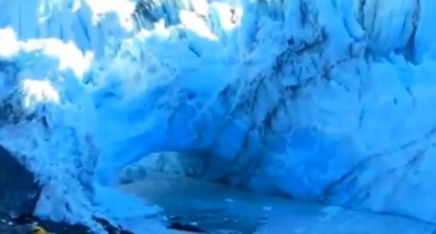 Αποκόλληση παγετώνα στην Αργεντινή