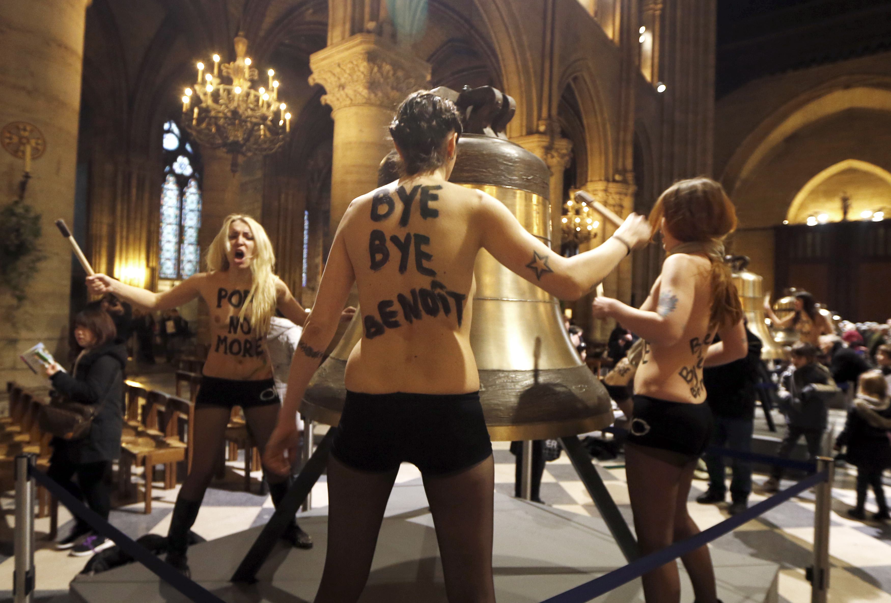 Αναβλήθηκε για τις 12 Ιουνίου η δίκη των Femen